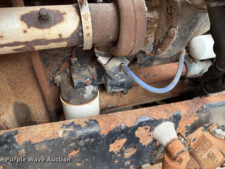 image for item DV2076 1998 International 2554 dump truck