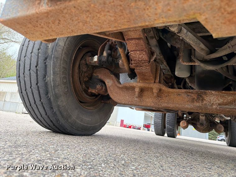 image for item DV2076 1998 International 2554 dump truck
