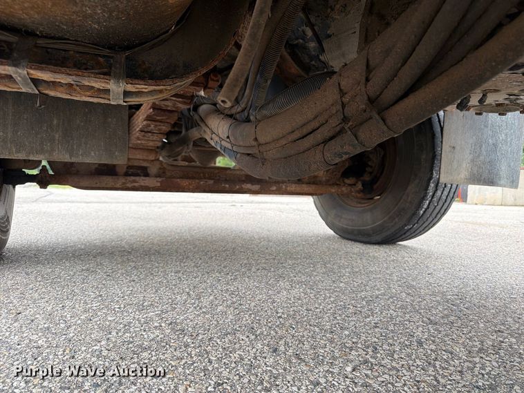 image for item DV2076 1998 International 2554 dump truck