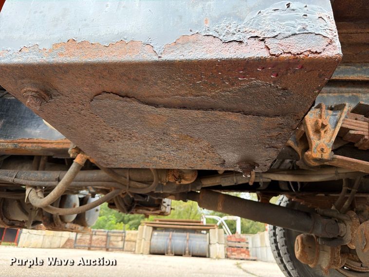 image for item DV2076 1998 International 2554 dump truck
