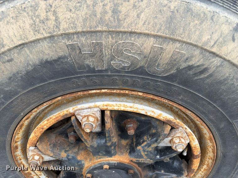 image for item DV2076 1998 International 2554 dump truck