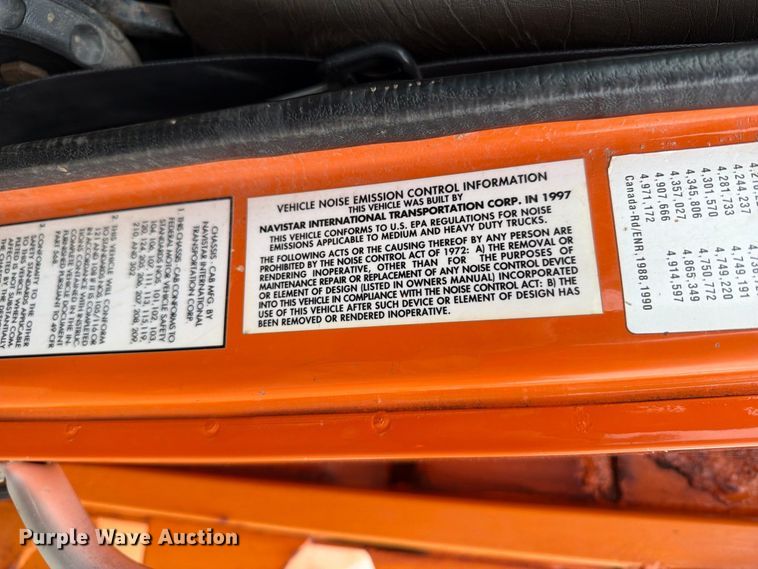image for item DV2076 1998 International 2554 dump truck