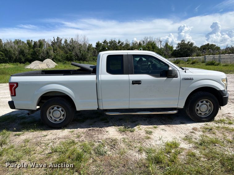 image for item DV7322 2016 Ford F150 Ext. Cab pickup truck