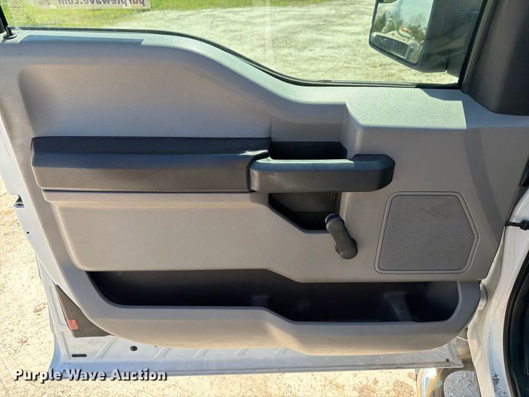 image for item DV7322 2016 Ford F150 Ext. Cab pickup truck