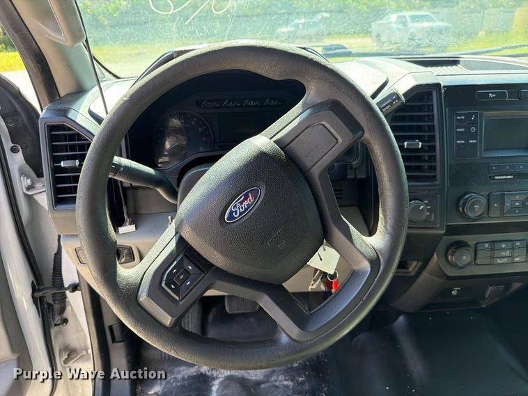 image for item DV7322 2016 Ford F150 Ext. Cab pickup truck