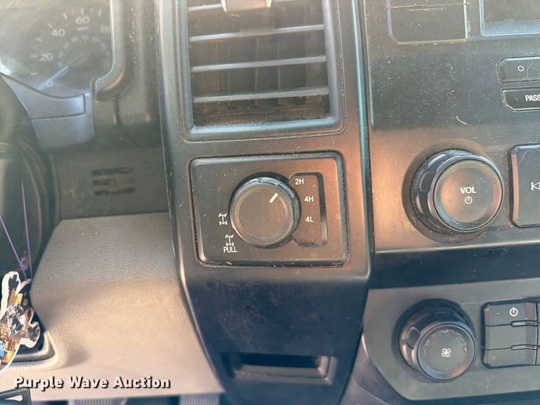 image for item DV7322 2016 Ford F150 Ext. Cab pickup truck