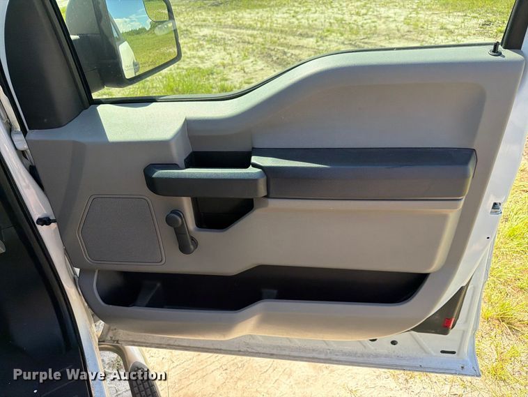 image for item DV7322 2016 Ford F150 Ext. Cab pickup truck