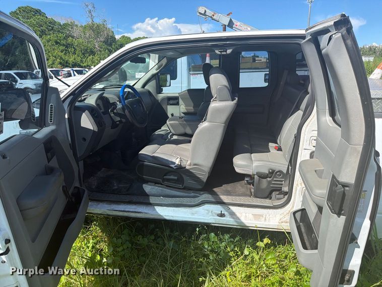 image for item DV7324 2007 Ford F150 Ext. Cab pickup truck