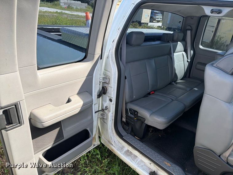 image for item DV7324 2007 Ford F150 Ext. Cab pickup truck