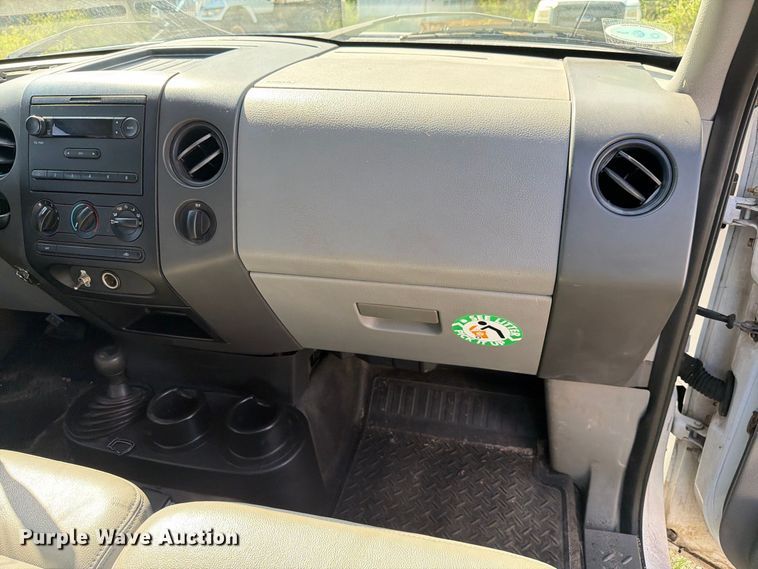 image for item DV7324 2007 Ford F150 Ext. Cab pickup truck