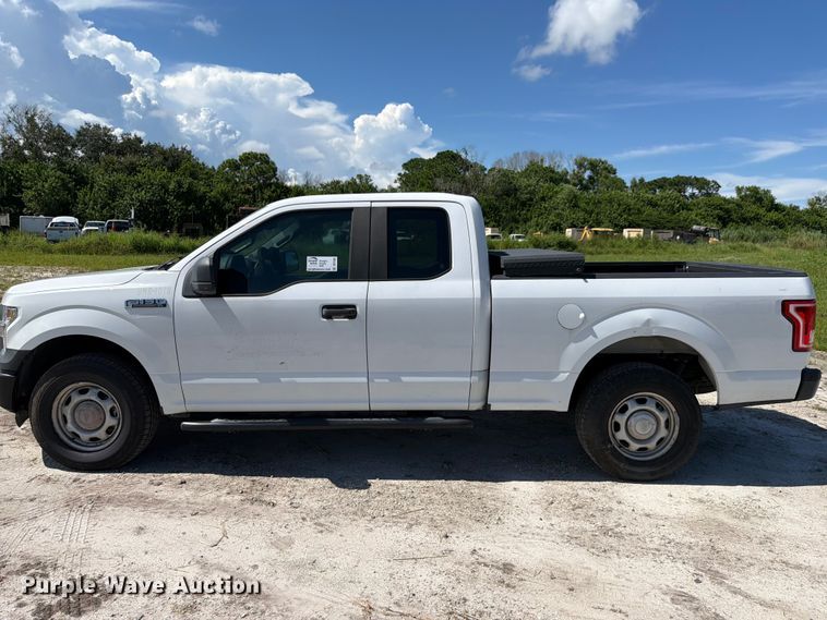 image for item DV7335 2015 Ford F150 Ext. Cab pickup truck