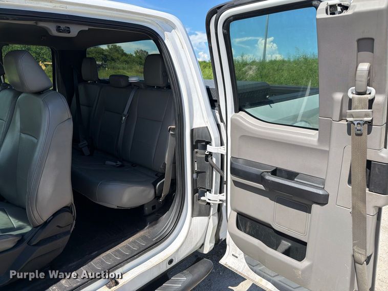 image for item DV7335 2015 Ford F150 Ext. Cab pickup truck