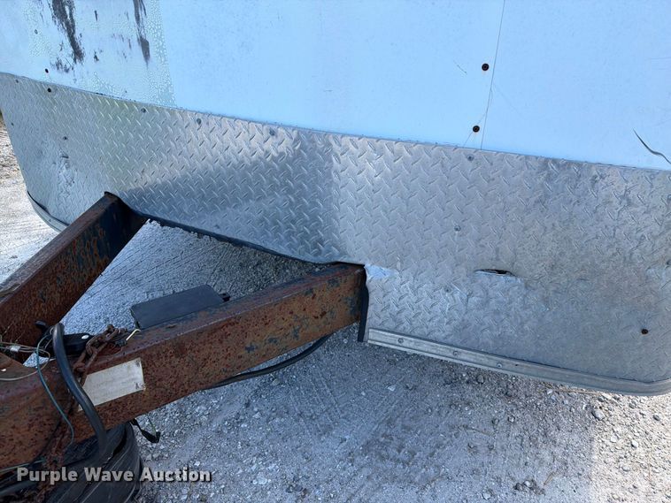 image for item DV7352 2002 Haulmark K714BT-WT enclosed cargo trailer