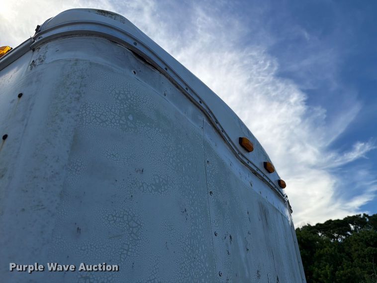 image for item DV7352 2002 Haulmark K714BT-WT enclosed cargo trailer