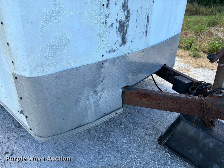 image for item DV7352 2002 Haulmark K714BT-WT enclosed cargo trailer