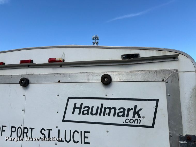 image for item DV7352 2002 Haulmark K714BT-WT enclosed cargo trailer