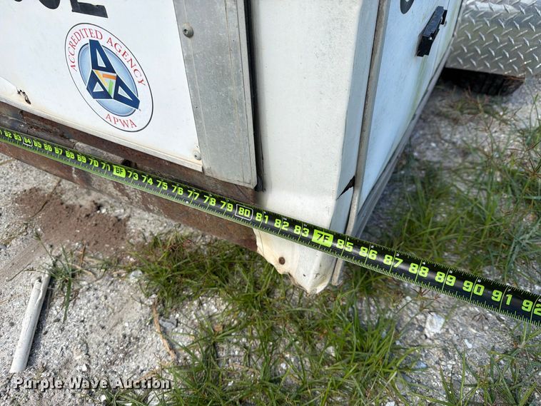 image for item DV7352 2002 Haulmark K714BT-WT enclosed cargo trailer