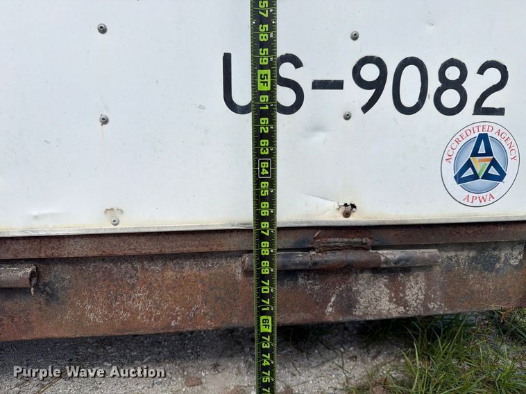 image for item DV7352 2002 Haulmark K714BT-WT enclosed cargo trailer