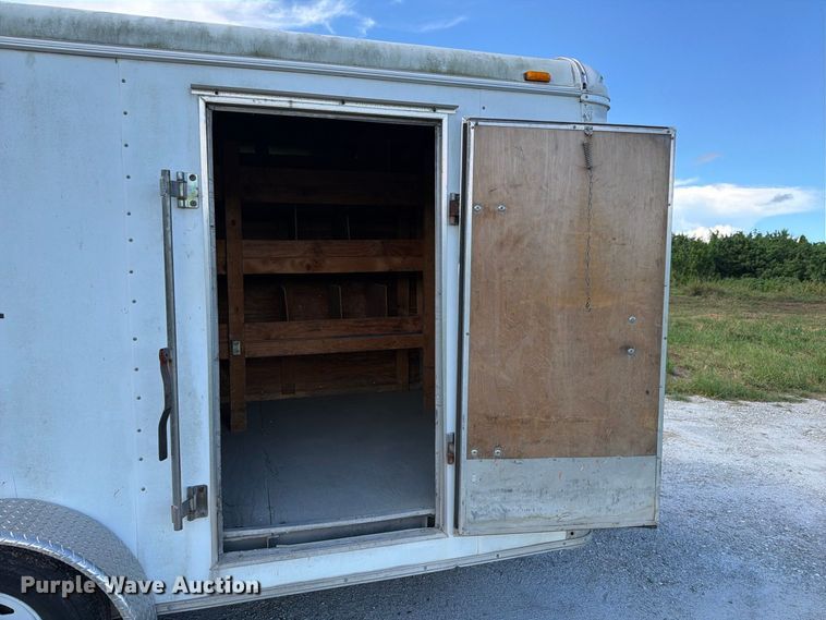 image for item DV7352 2002 Haulmark K714BT-WT enclosed cargo trailer