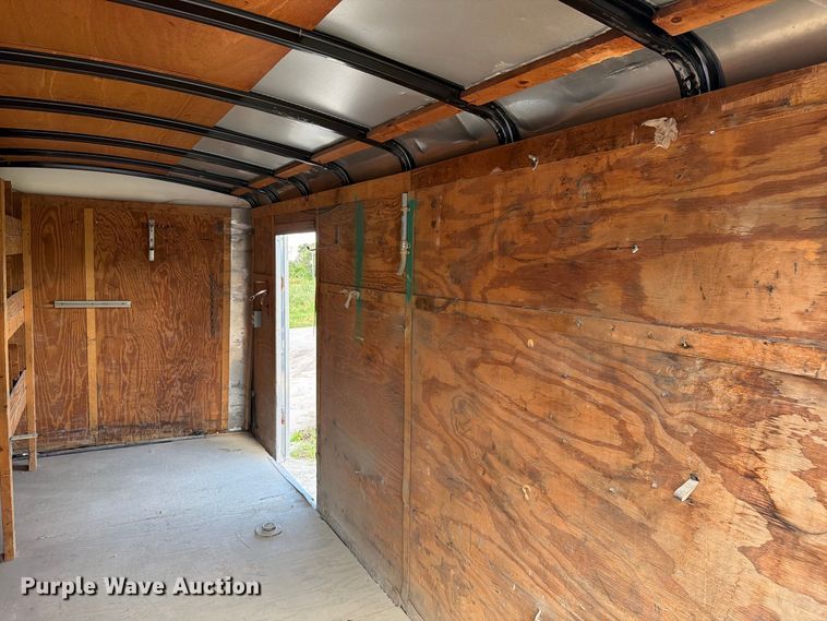 image for item DV7352 2002 Haulmark K714BT-WT enclosed cargo trailer