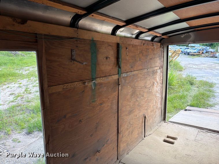 image for item DV7352 2002 Haulmark K714BT-WT enclosed cargo trailer