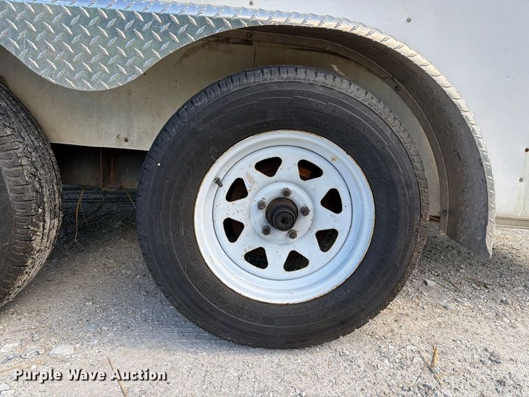 image for item DV7352 2002 Haulmark K714BT-WT enclosed cargo trailer