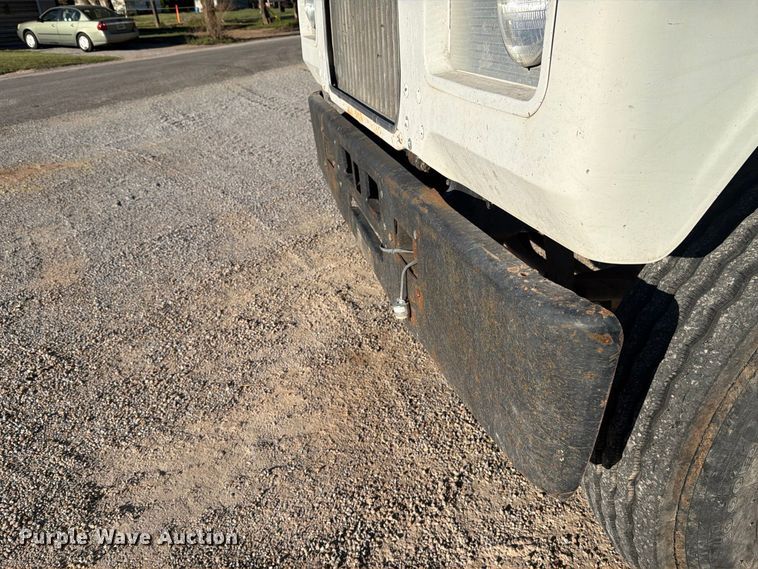 image for item DV8729 1979 Mack R600 semi truck