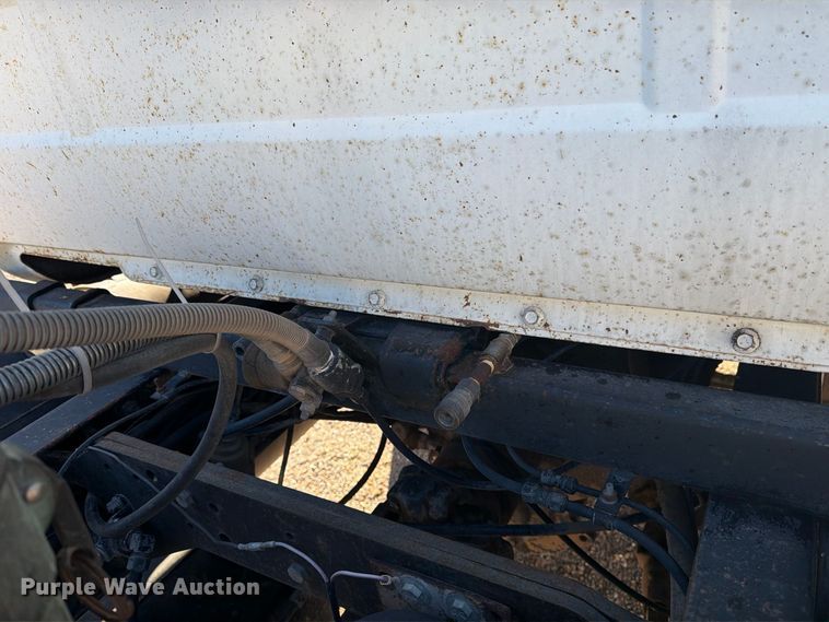 image for item DV8729 1979 Mack R600 semi truck