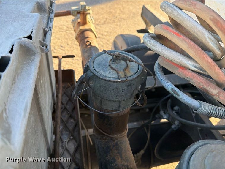 image for item DV8729 1979 Mack R600 semi truck