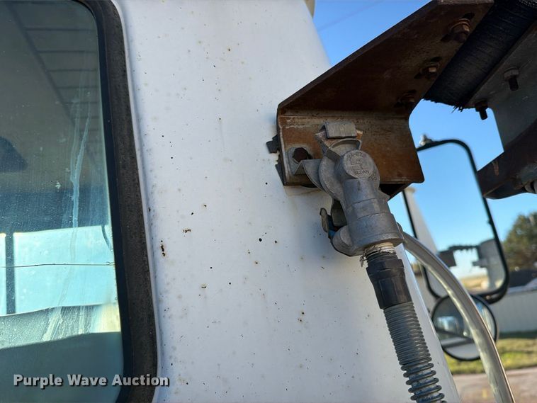 image for item DV8729 1979 Mack R600 semi truck