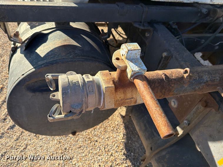 image for item DV8729 1979 Mack R600 semi truck