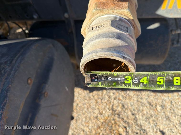 image for item DV8729 1979 Mack R600 semi truck
