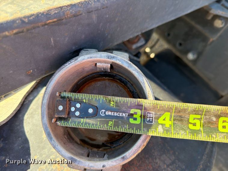image for item DV8729 1979 Mack R600 semi truck