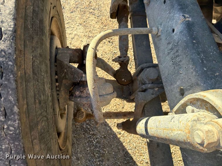 image for item DV8729 1979 Mack R600 semi truck