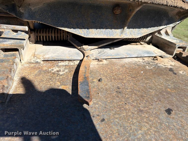 image for item DV8732 1985 Mack R semi truck