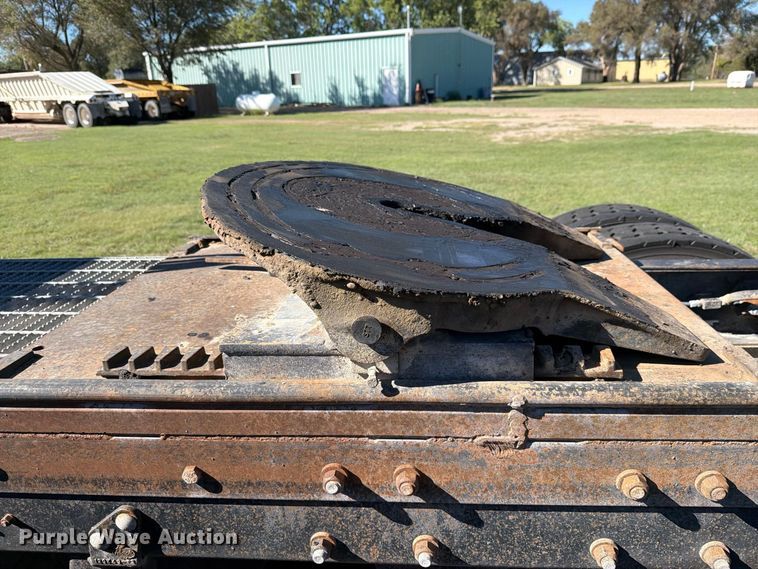 image for item DV8732 1985 Mack R semi truck