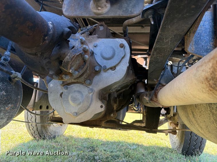 image for item DV8732 1985 Mack R semi truck