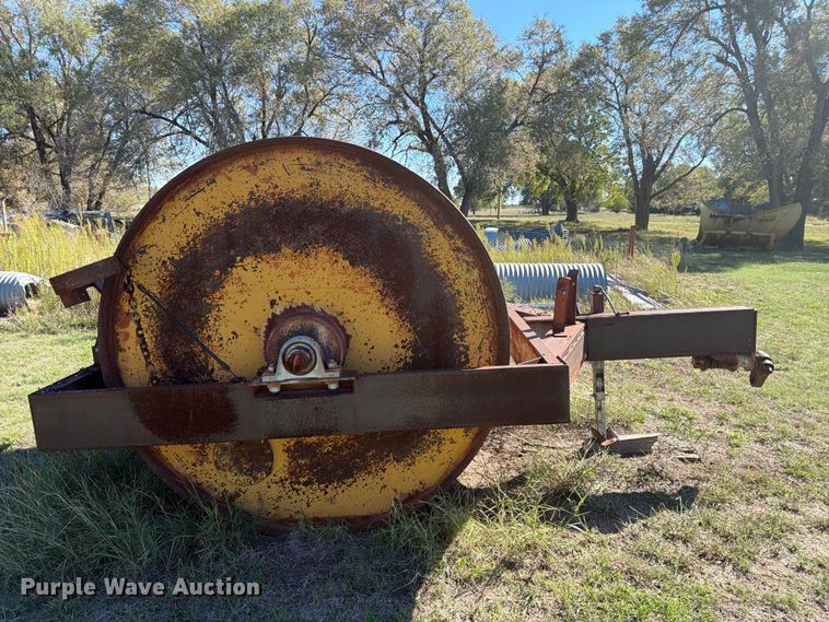 image for item DV8733 Pull type roller