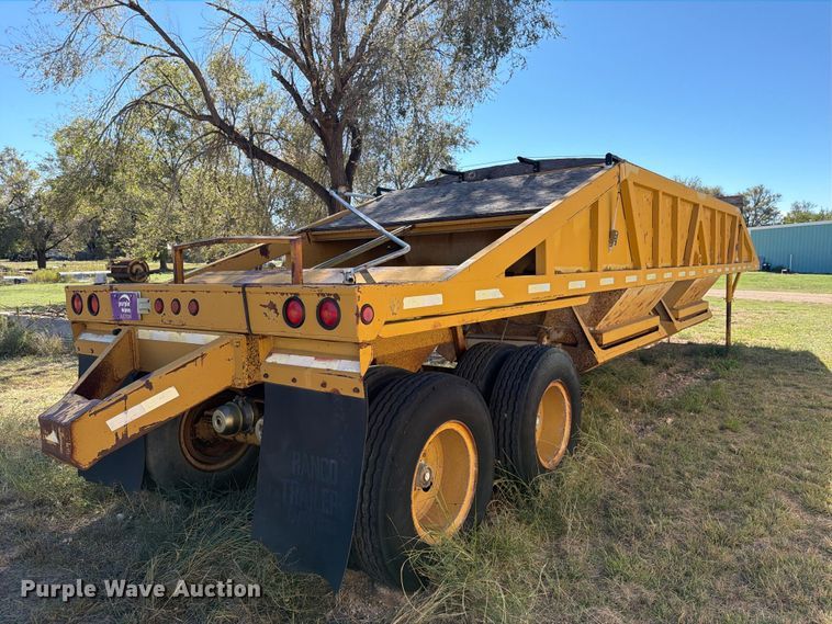 image for item DV8734 1987 Ranch Manufacturing bottom dump trailer