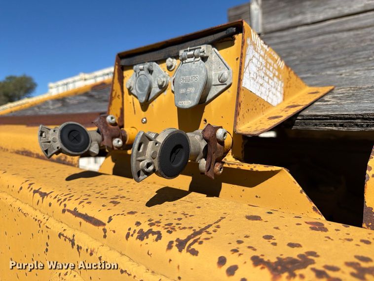 image for item DV8734 1987 Ranch Manufacturing bottom dump trailer