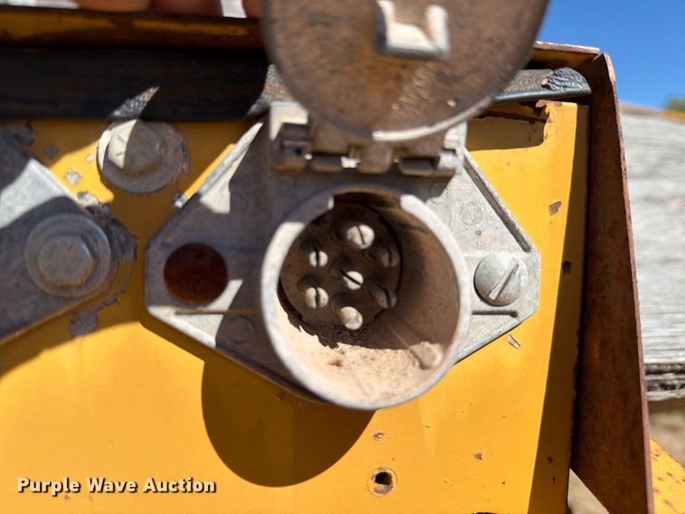 image for item DV8734 1987 Ranch Manufacturing bottom dump trailer