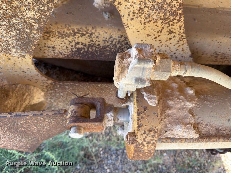 image for item DV8734 1987 Ranch Manufacturing bottom dump trailer
