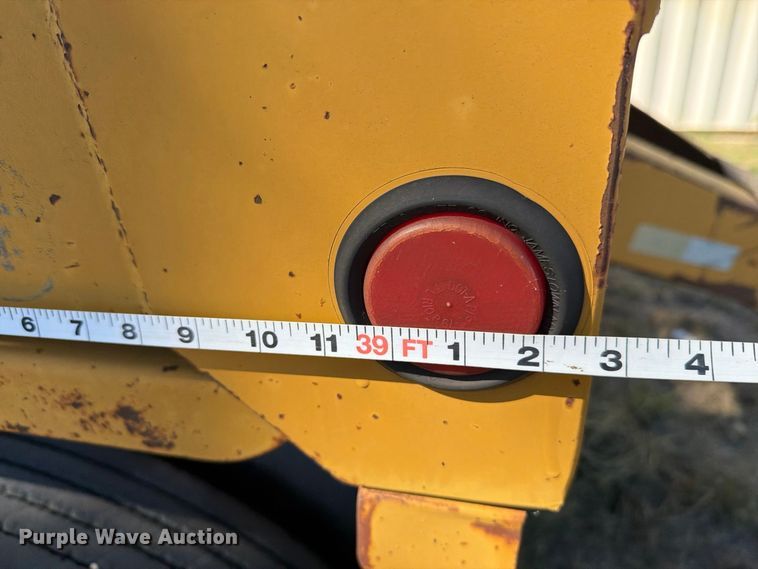 image for item DV8734 1987 Ranch Manufacturing bottom dump trailer