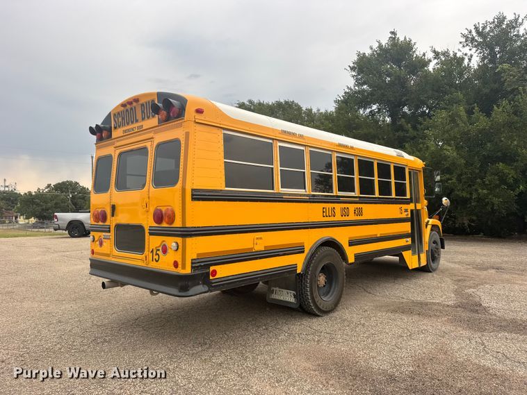 image for item DY3152 2005 Freightliner Fs 65 Chassis School bus