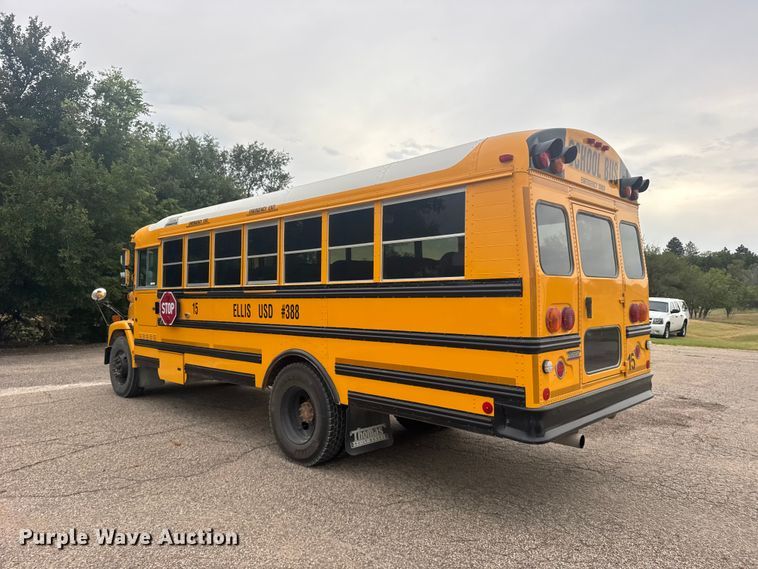 image for item DY3152 2005 Freightliner Fs 65 Chassis School bus