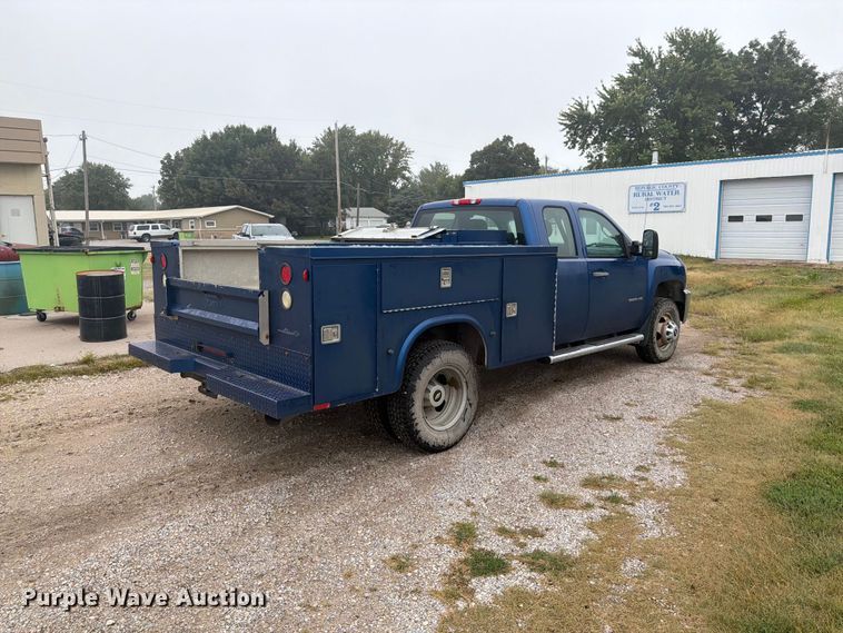 image for item DY3453 2012 Chevrolet Silverado 3500HD Ext. Cab utility bed pickup truck