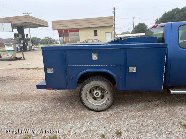 image for item DY3453 2012 Chevrolet Silverado 3500HD Ext. Cab utility bed pickup truck