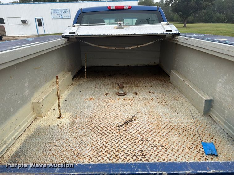 image for item DY3453 2012 Chevrolet Silverado 3500HD Ext. Cab utility bed pickup truck