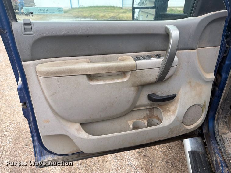 image for item DY3453 2012 Chevrolet Silverado 3500HD Ext. Cab utility bed pickup truck