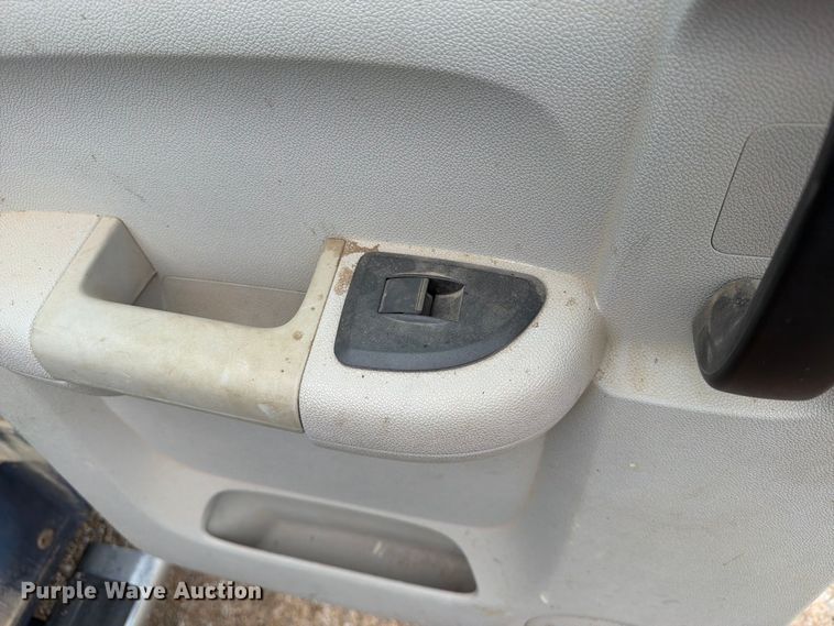 image for item DY3453 2012 Chevrolet Silverado 3500HD Ext. Cab utility bed pickup truck